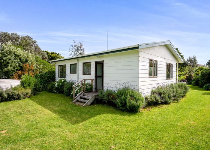  at 26 Manga Pirau Street, Waikawa Beach