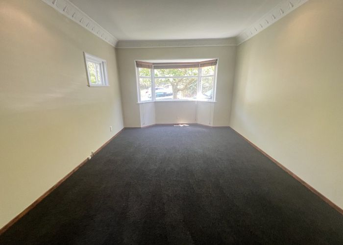 at 90 Nottingham Street, Karori, Wellington