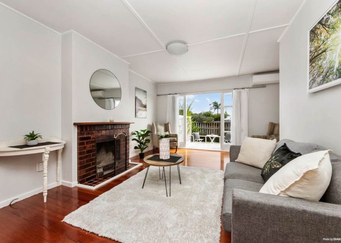  at 33 Rimu Street, New Lynn, Waitakere City, Auckland