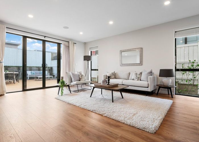  at 8 Thomas Rielly Avenue, Hobsonville, Waitakere City, Auckland