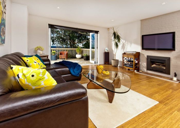  at 24 Sunset Road, Glenfield, North Shore City, Auckland