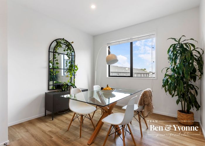  at 8/2 Tahuhu Road, Mount Wellington, Auckland City, Auckland