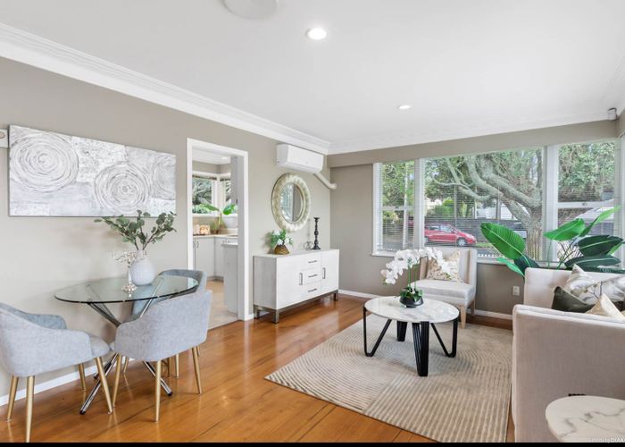  at 4/32 Atarangi Road, Greenlane, Auckland