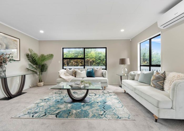  at 3/219 Don Buck Road, Massey, Waitakere City, Auckland