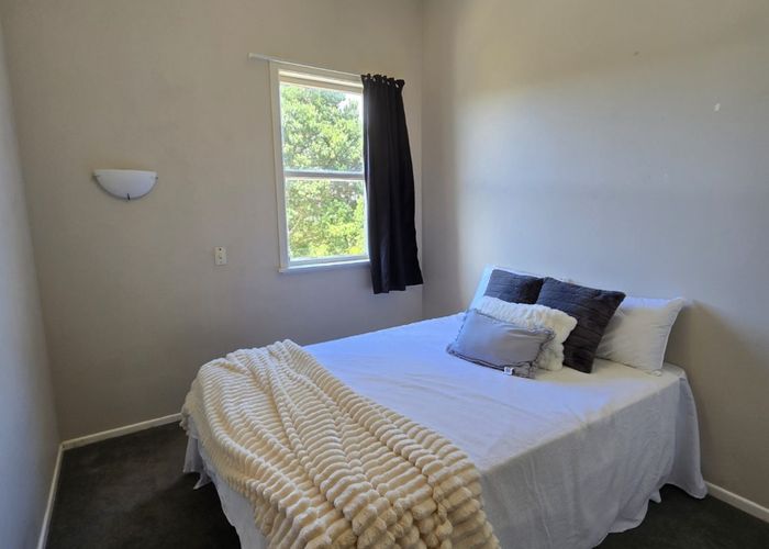  at 2/48 Aurora Terrace, Kelburn, Wellington, Wellington
