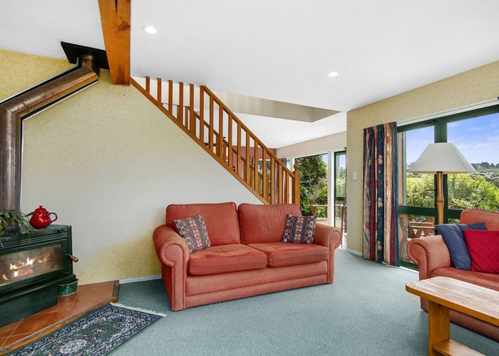  at 83 Miromiro Road, Normandale, Lower Hutt, Wellington