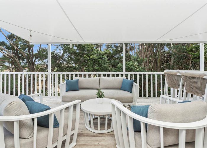  at 9 Ilex Place, Totara Heights, Auckland