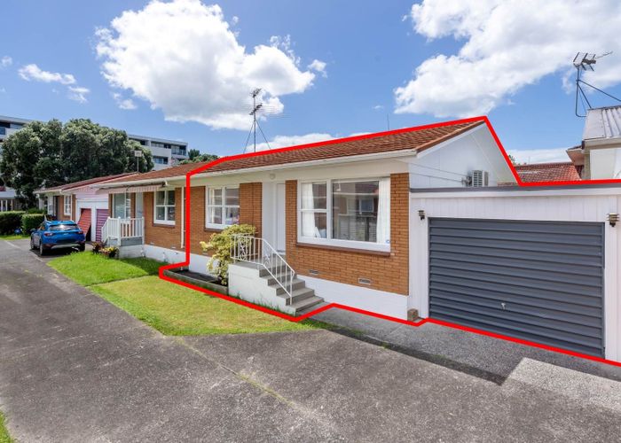  at 3/26 Bute Road, Browns Bay, North Shore City, Auckland