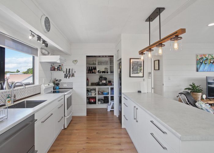 Recently sold 3 Stella Drive, Clarks Beach homes.co.nz