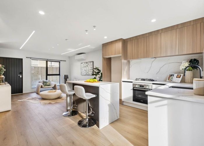  at 2/23 Stonex Road, Papatoetoe, Manukau City, Auckland