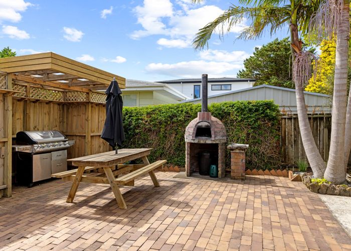  at 43 Rewarewa Road, Te Atatu Peninsula, Waitakere City, Auckland