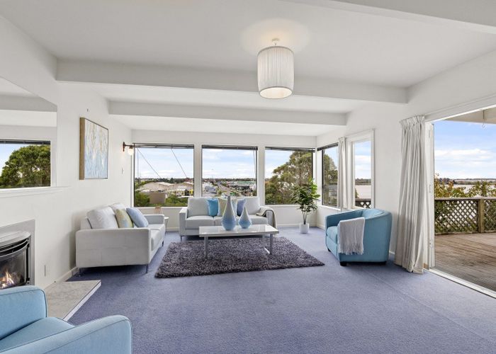 at 7 Ferrymead Terrace, Mount Pleasant, Christchurch City, Canterbury