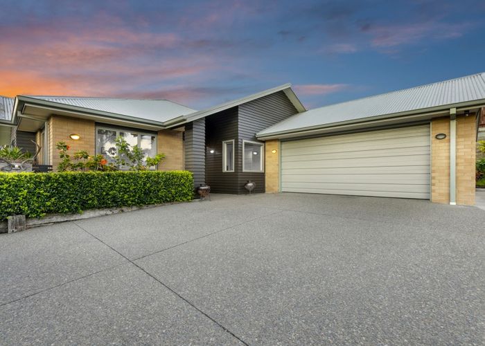  at 37 Falcon Drive, Welcome Bay, Tauranga