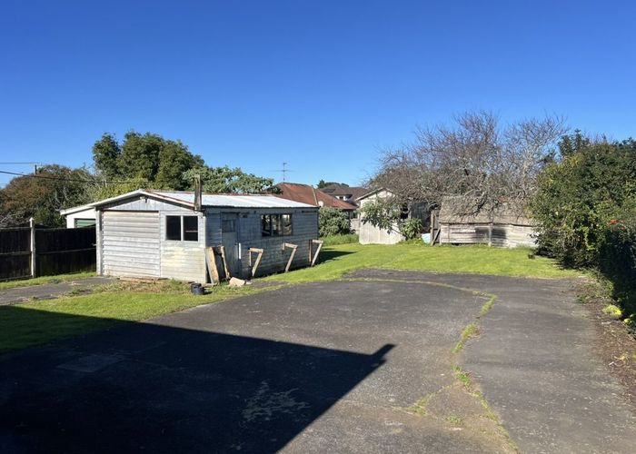  at 160 Puhinui Road, Papatoetoe, Manukau City, Auckland
