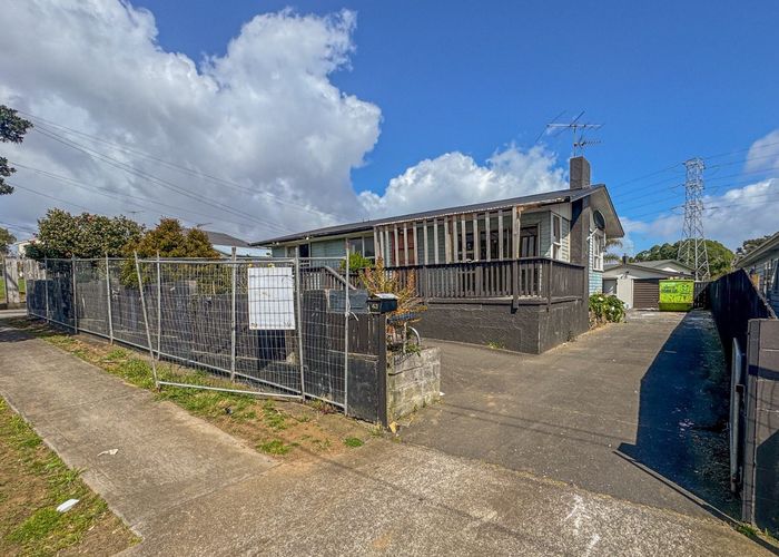  at 43 Sandbrook Avenue, Otara, Manukau City, Auckland