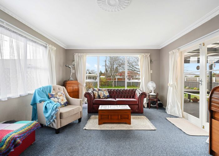  at 19 Sandwich Road, St Andrews, Hamilton