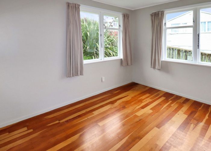  at 16 Komata Grove, Waitangirua, Porirua, Wellington