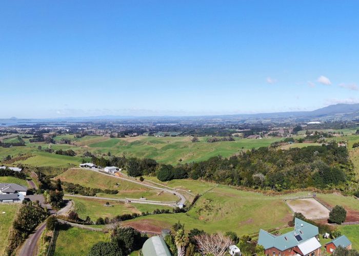  at 335 Lindemann Road, Katikati