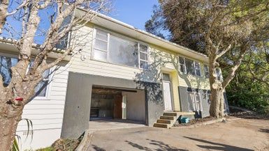  at 18 Aplin Terrace, Ngaio, Wellington