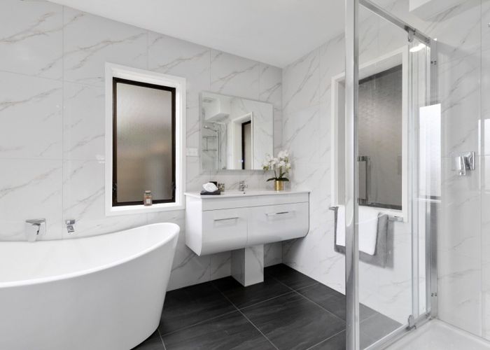  at 16 Strabo Place, Windsor Park, North Shore City, Auckland
