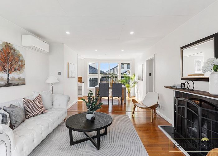  at 35 Coral Crescent, Panmure, Auckland
