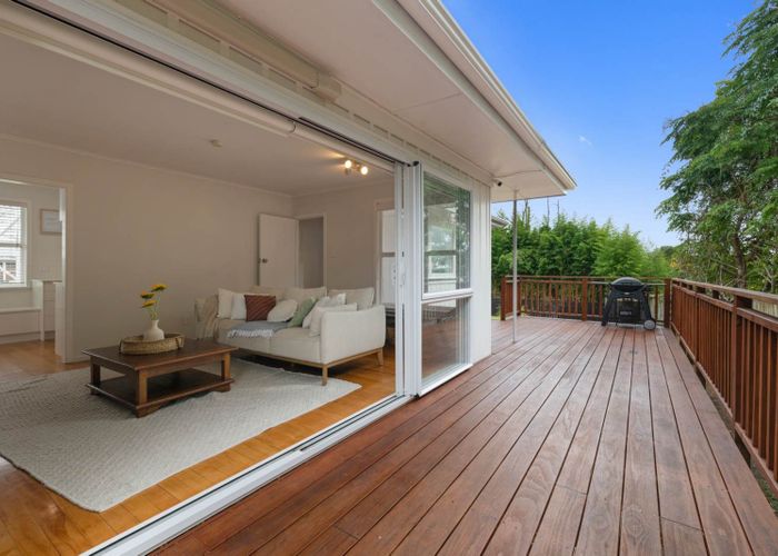  at 16  Wheatley Avenue, Pakuranga, Manukau City, Auckland