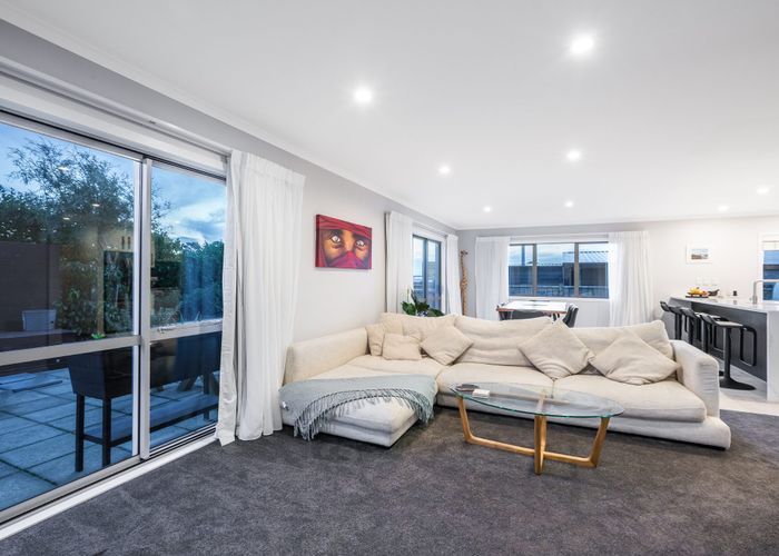  at 17 Kepler Way, Aotea, Porirua
