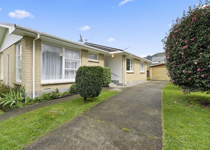  at 89 California Drive, Totara Park, Upper Hutt