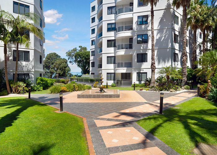  at 2i/175 Hurstmere Road, Takapuna, North Shore City, Auckland
