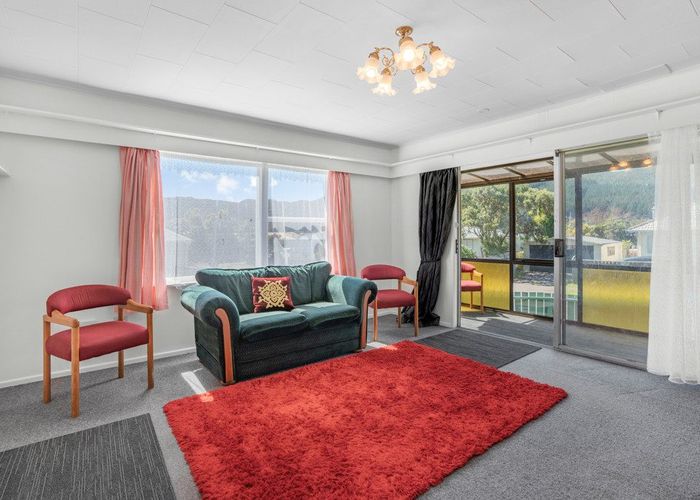  at 7 Hamstead Street, Wainuiomata, Lower Hutt