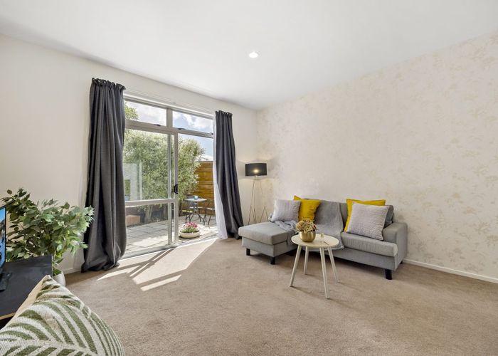  at 31 Albionvale Road, Glen Eden, Auckland