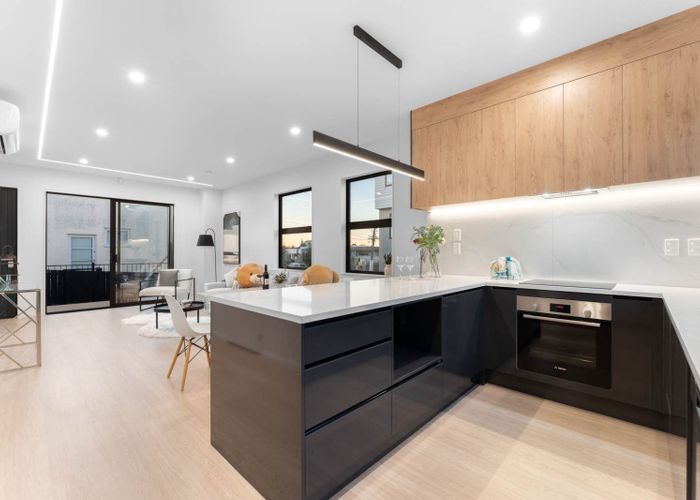  at 4/16 Binsted Road, New Lynn, Waitakere City, Auckland