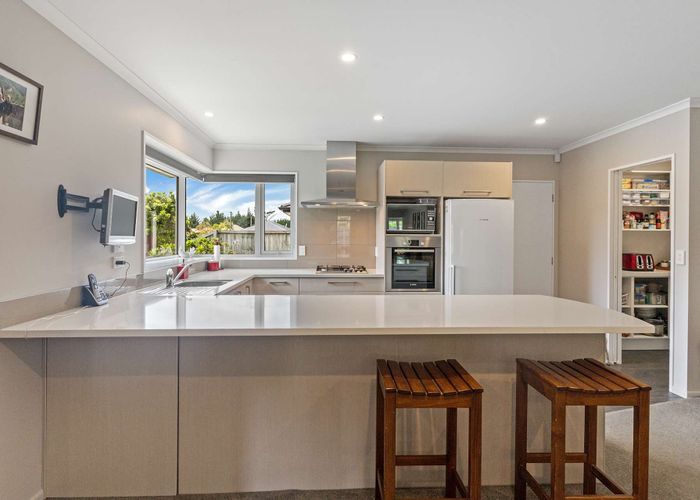  at 32 Sylvia Street, Parklands, Christchurch