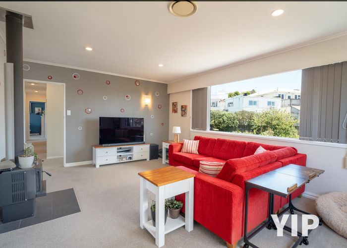  at 36 Bracken Road, Paparangi, Wellington