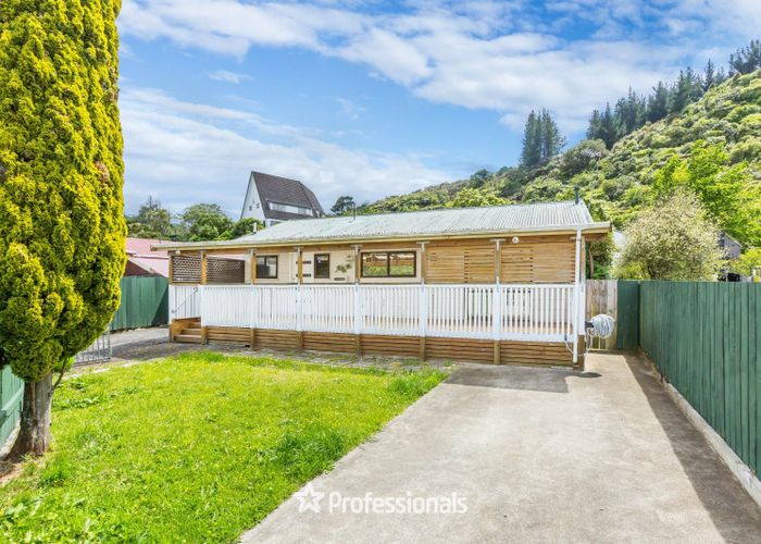  at 6 Edmund Lomas Grove, Birchville, Upper Hutt, Wellington