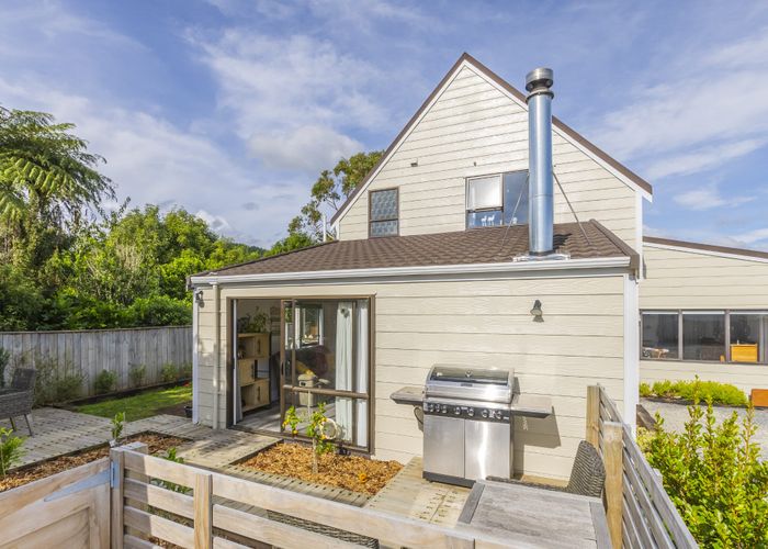  at 14 Atarau Grove, Paraparaumu