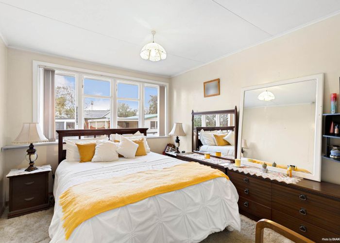  at 9 Sperry Place, Mangere, Auckland