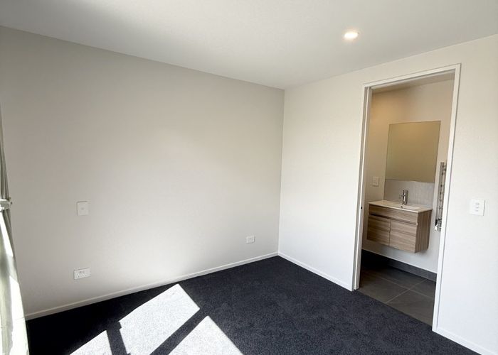  at 33B Neill Street, Hornby, Christchurch City, Canterbury