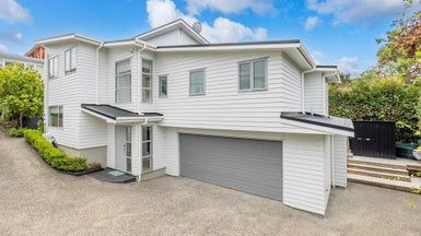  at 7A Varlene Terrace, Forrest Hill, Auckland