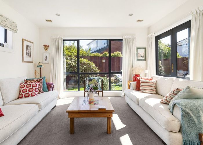  at 41 Dover Street, St Albans, Christchurch