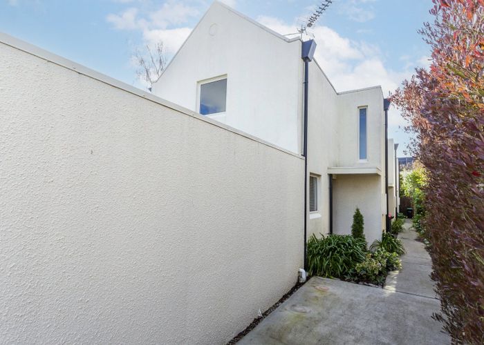  at 1/16 Exeter Street , Merivale, Christchurch City, Canterbury