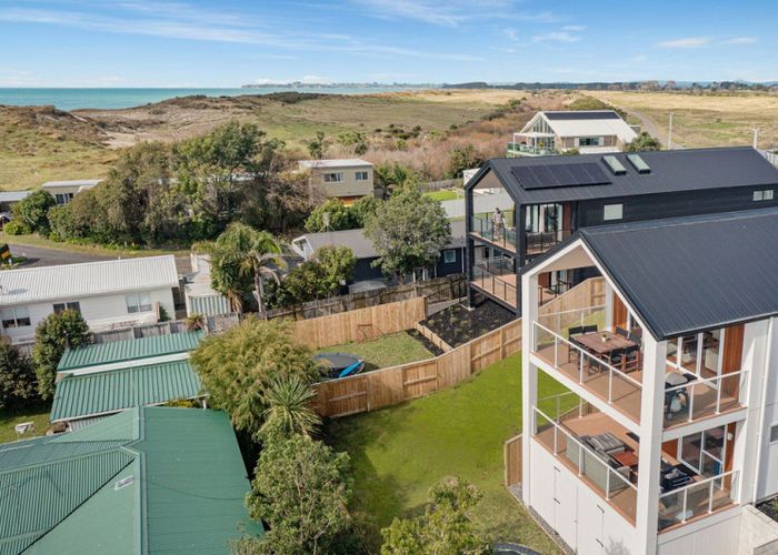  at 1335D Papamoa Beach Road, Papamoa, Tauranga, Bay Of Plenty
