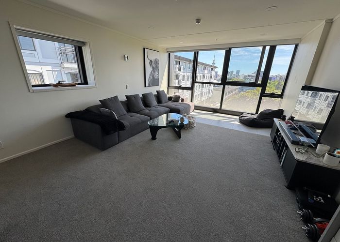  at 16 Burton Street, Grafton, Auckland City, Auckland