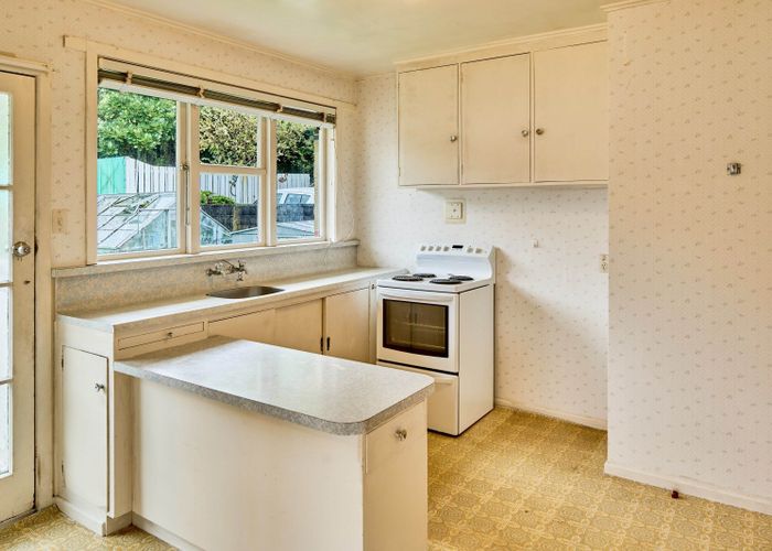  at 2 Bella Grove, Naenae, Lower Hutt