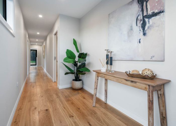  at 10 Paulange Place, Pakuranga Heights, Manukau City, Auckland