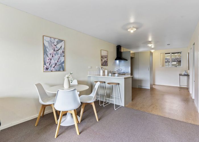  at Flat 1/242 Great North Road, Henderson, Waitakere City, Auckland