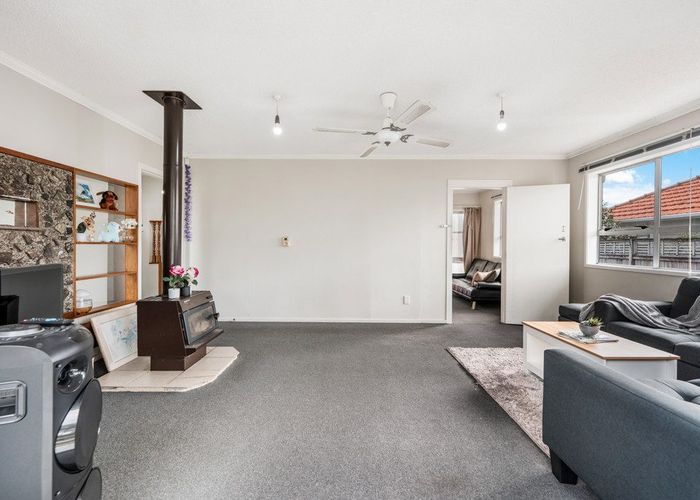  at 10 Oxford Road, Manurewa, Manukau City, Auckland