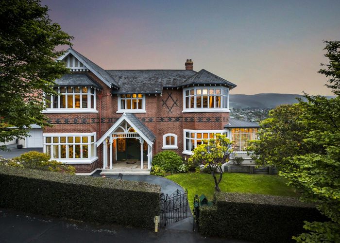  at 2 Sargood Street, Maori Hill, Dunedin