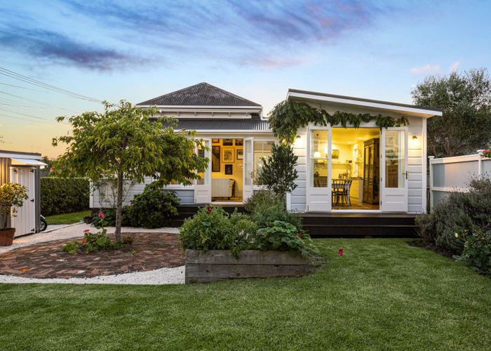  at 116 Victoria Road, Devonport, Auckland