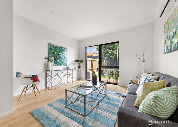 at 10/6 Kereru Street, Henderson, Waitakere City, Auckland